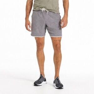 NWOT Vuori M men’s Banks Shorts gray Athletic 0142 Outdoor Running Casual